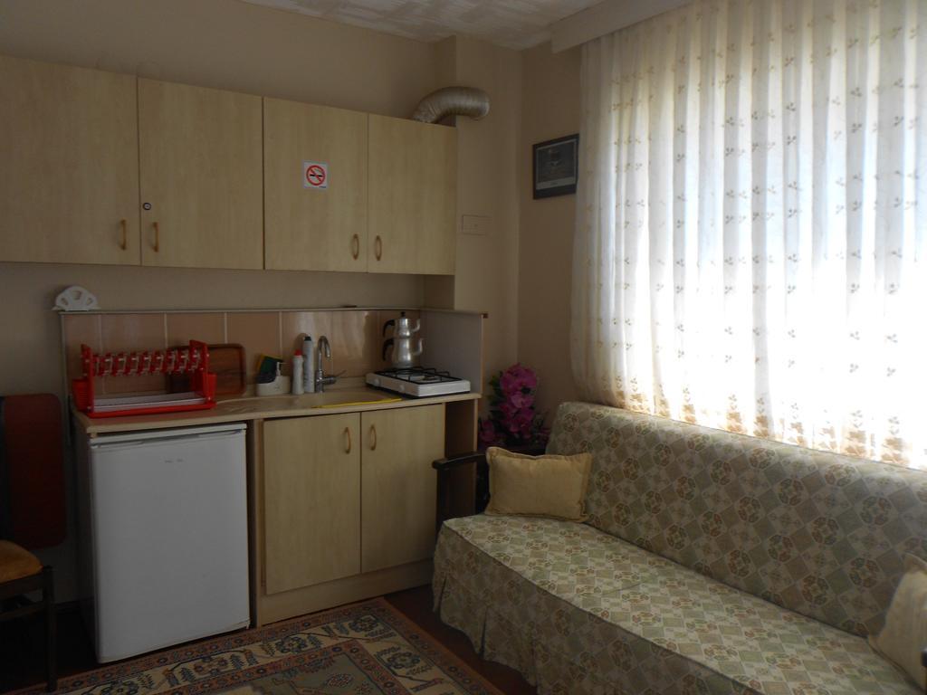 Irmak Family Pension & Apartments Еджеабат Номер фото