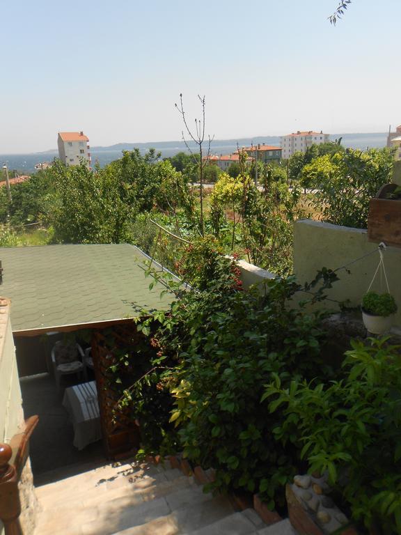 Irmak Family Pension & Apartments Еджеабат Номер фото